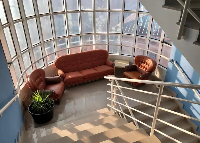 Roza 아파트 풀라